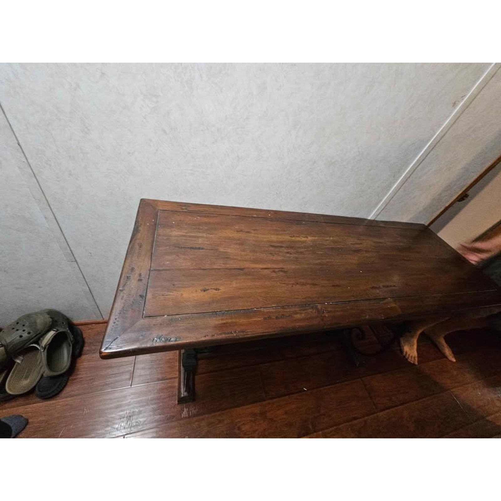 Mesa de madera y fierro para hogar 52x18x31