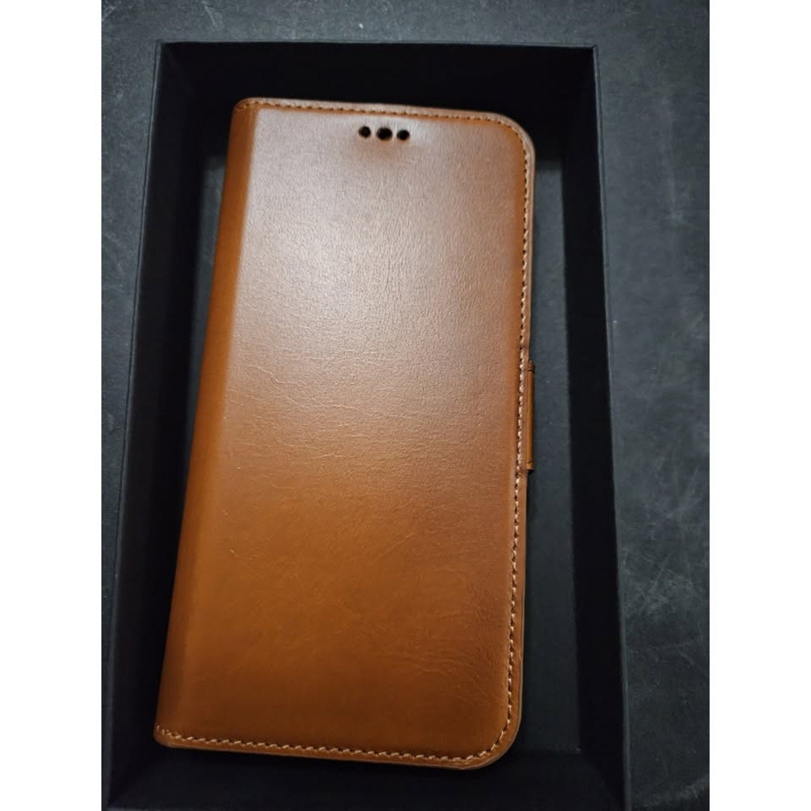 Bayelon iPhone 14 Pro Max Case, Detachable Trifold Genuine Leather Wallet Case
